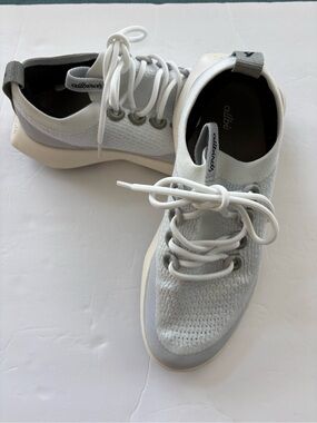allbirds Men’s TD2 Light Gray and White Tree Dasher 2 Sneakers - 9 - like new